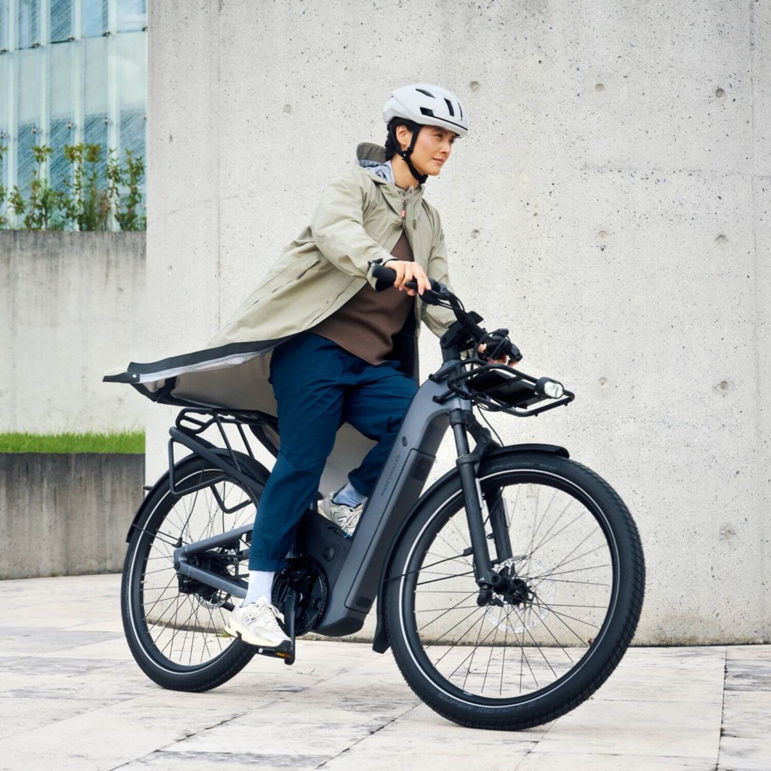 electric touring bicycle Fiido Titan Long Range E-Bike, 345km, 696Wh Battery, Hydraulic Brakes, Fat Tires engineered for demanding real Touring Electric Bike Reviews |