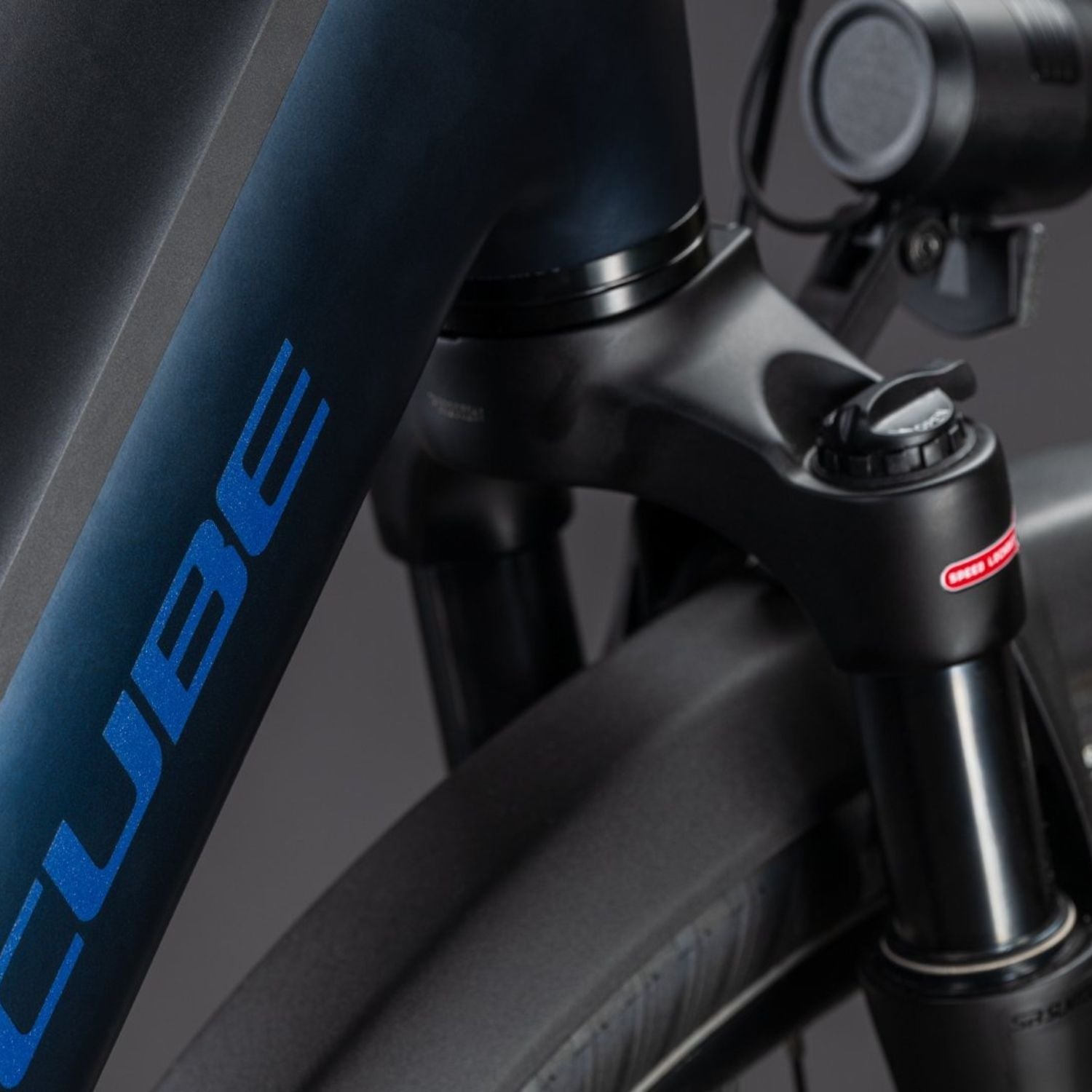 Cube Supreme Hybrid Deluxe ONE 600 suspension