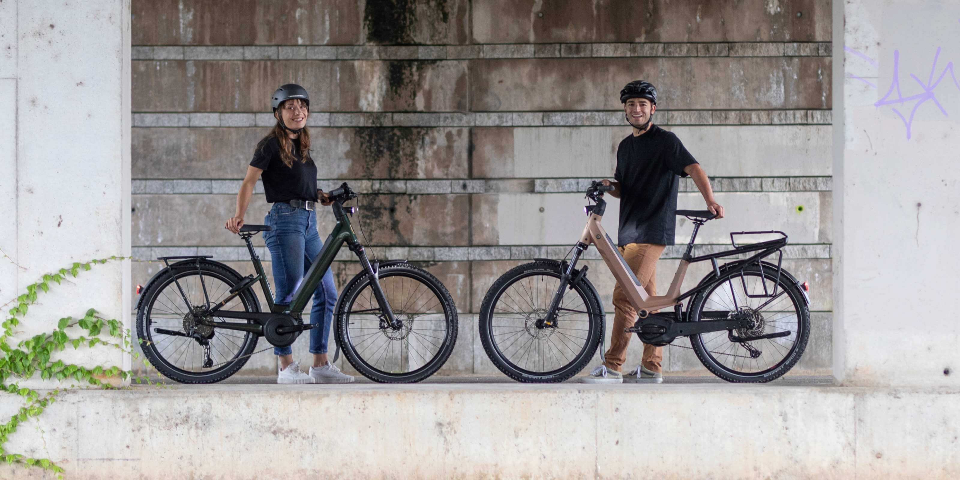 Moustache Xroad FS 6 full suspension electric bike side profile view