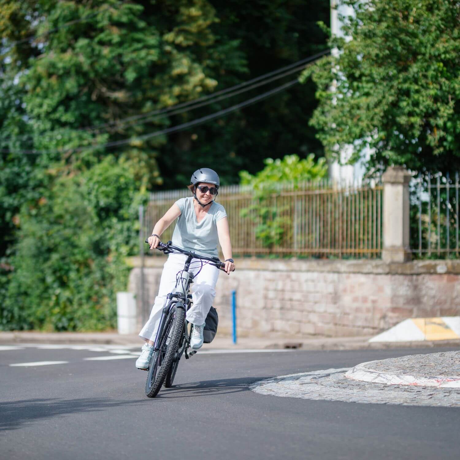 2026 Moustache Xroad ES