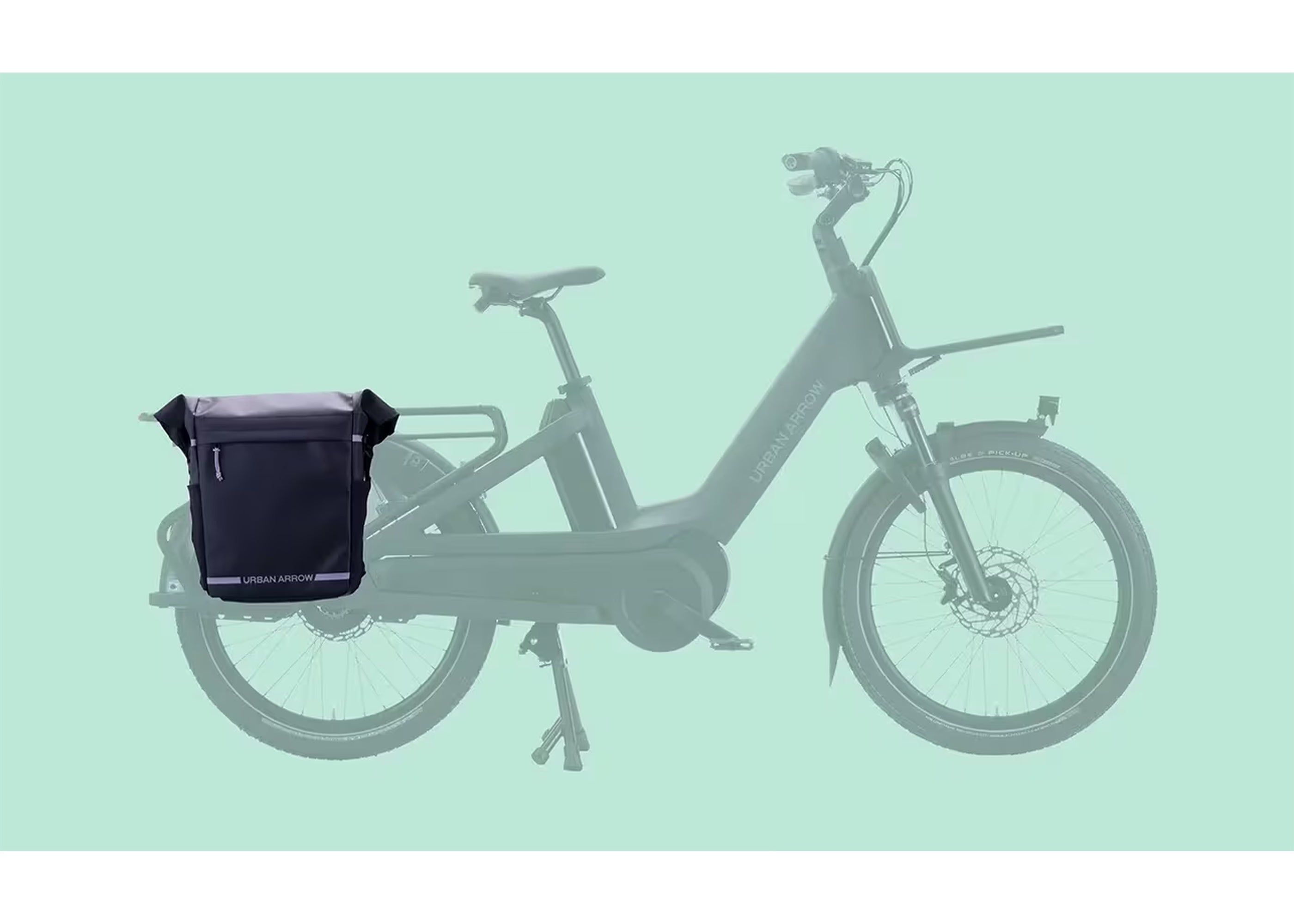 Urban Arrow Breeze Single Pannier, a 16-litre water-repellent bike bag in black with integrated reflective strip.